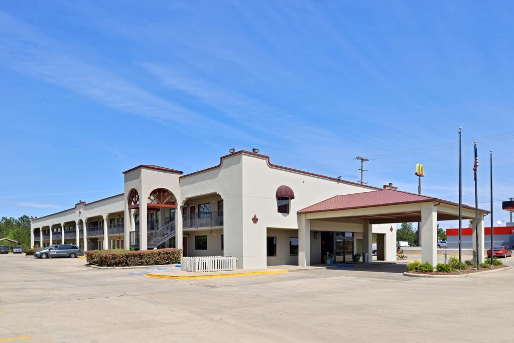 Quality Inn Near Parc Natchitoches Bagian luar foto