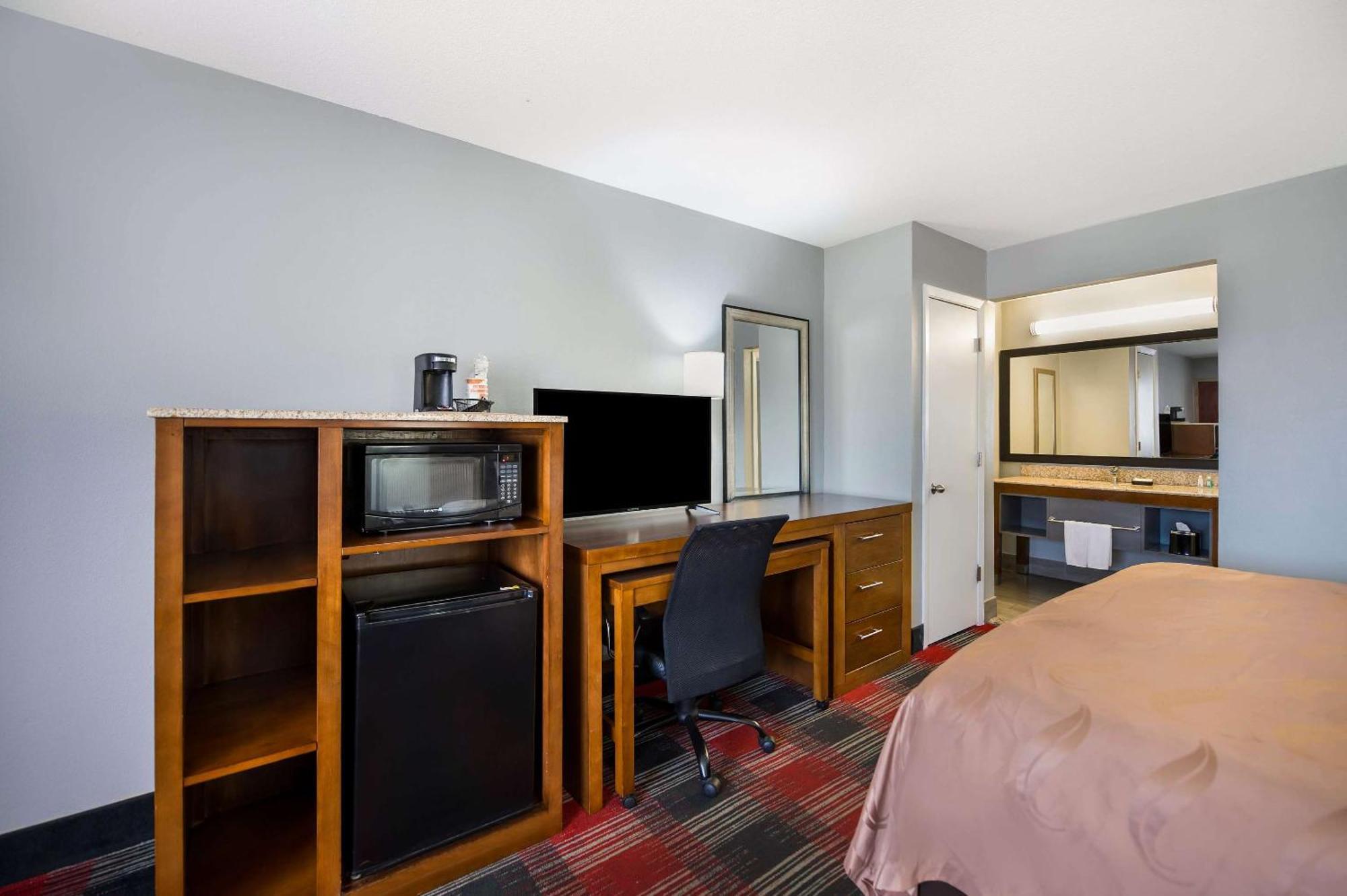 Quality Inn Near Parc Natchitoches Bagian luar foto
